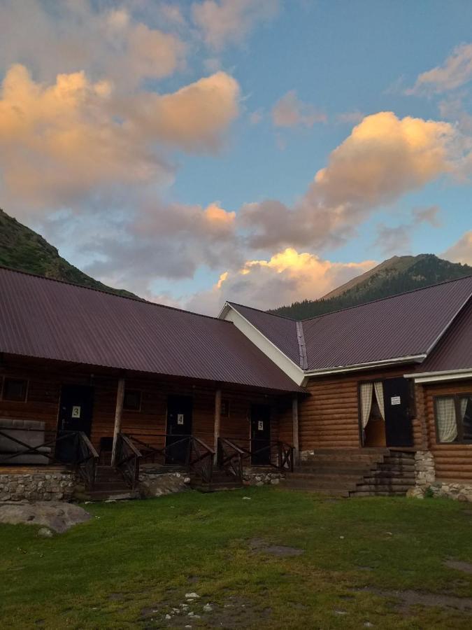 Altyn Arashan Guesthouse Exterior photo